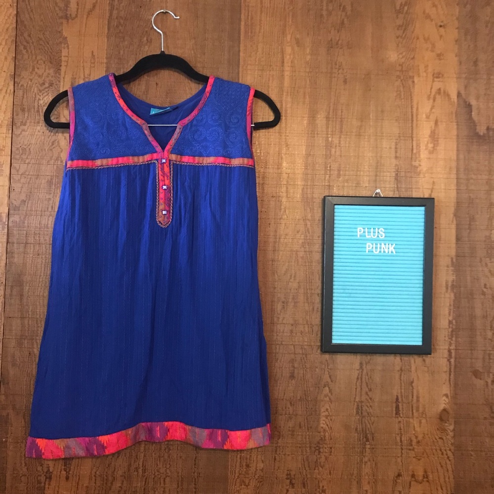 La fille size large royal blue sleeveless blouse